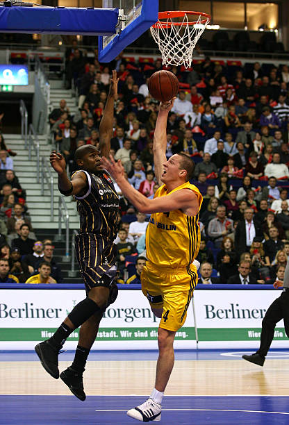 更是对马刺 更是对马刺