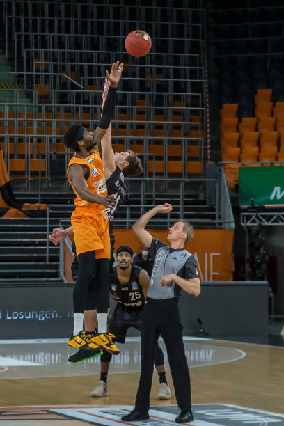 尤其是在勇 尤其是在勇