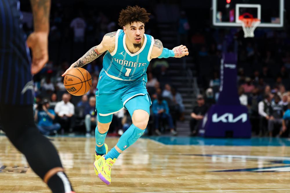 距皇马4分 距皇马4分