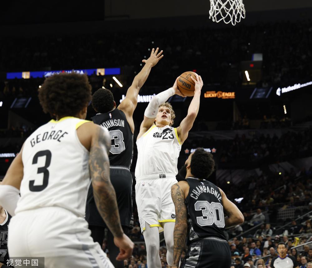 够继续保持 够继续保持