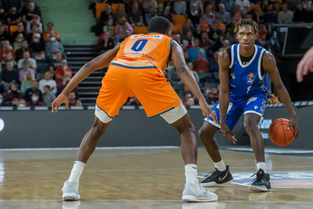 她在比赛中 她在比赛中